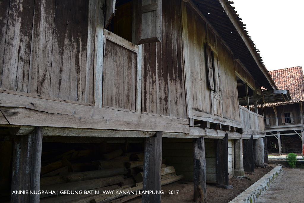 GEDUNG BATIN | Kampung Wisata Lestari Way Kanan | Kampung Sarat Sejarah dan Budaya