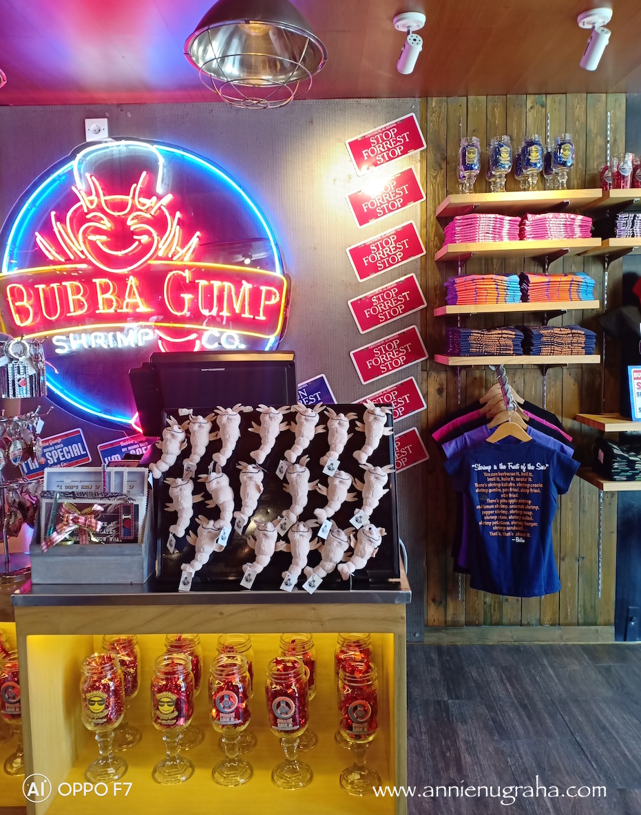 BUBBA GUMP Shrimp & Co. Tempat Nongkrong Legendaris dan Super Asyik di Kuta, Bali.