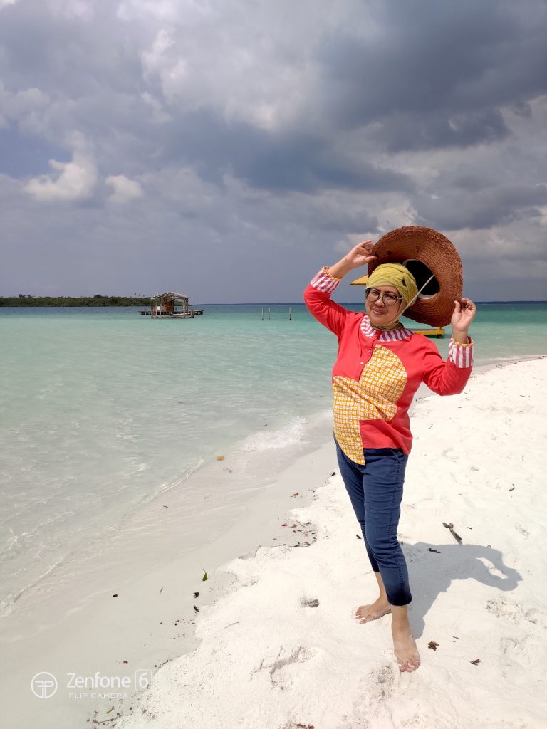 LEEBONG Island Belitung. Pulau Dimana Keindahan Alam Menjadi Satu
