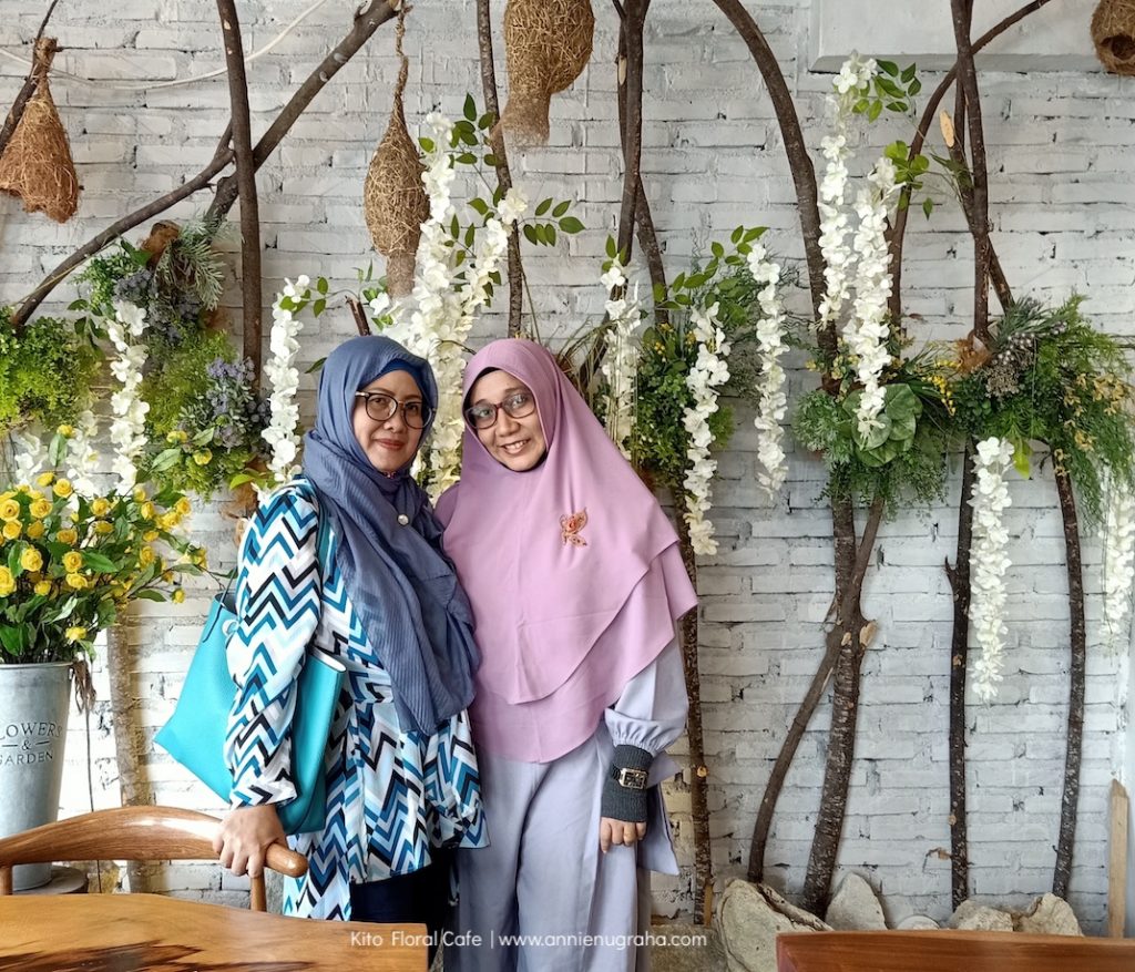 Bermain dengan Ribuan Bunga di KITO Floral Cafe & Resto Medan