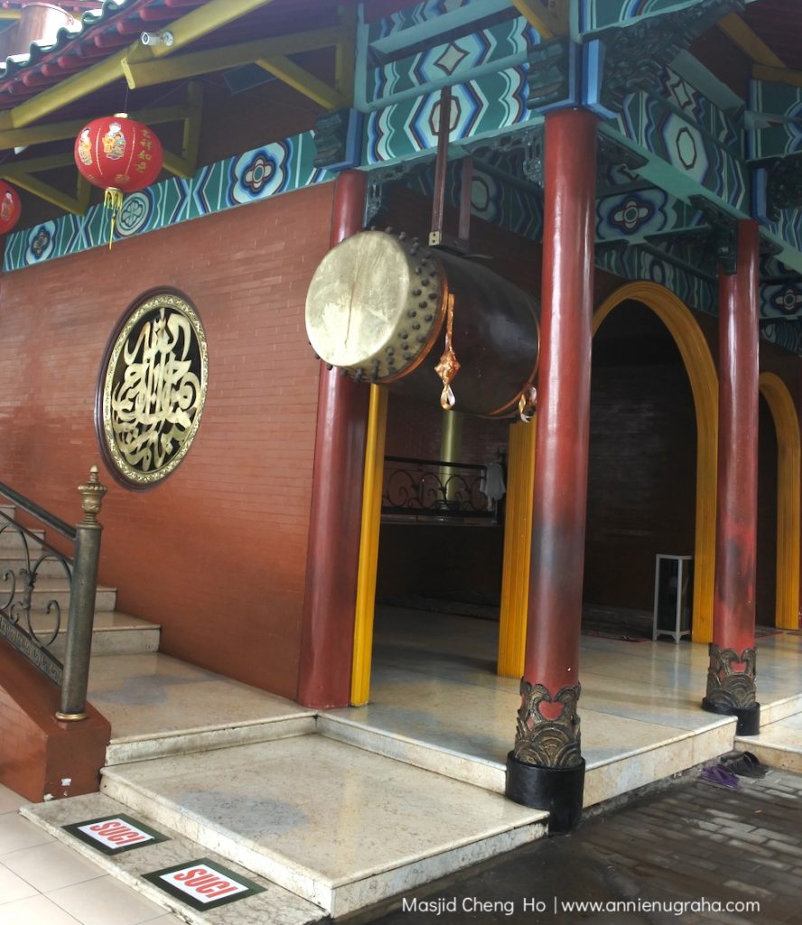 Merah, Hijau, dan Kuning di Masjid H. Muhammad Cheng Hoo Surabaya