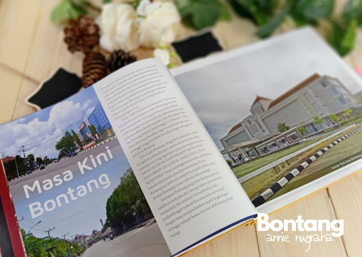 BONTANG Dalam Potret dan Kata. Khazanah Literasi Sejarah Sebuah Kota di Kalimantan Timur