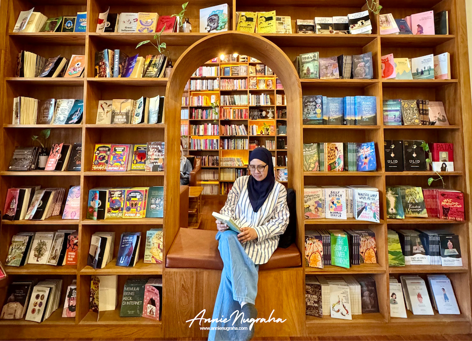 Melipir Sejenak ke Shira Media Library and Coffee Corner, Sarang Buku Estetik di Yogyakarta