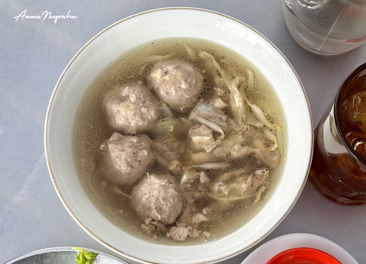 Bakso Bintang Asia, Destinasi Kuliner Bagi Para Penjelajah Rasa di Cihapit Bandung