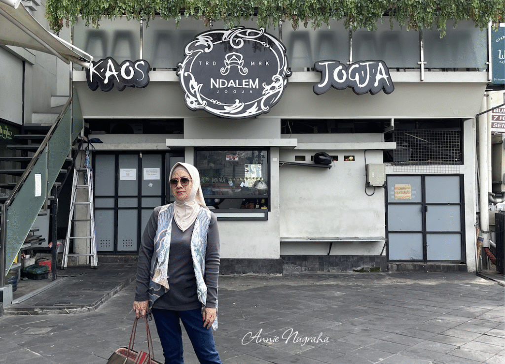 Kebon Ndalem Coffee and Eatery, Spot Nongkrong yang Estetik di Jogjakarta