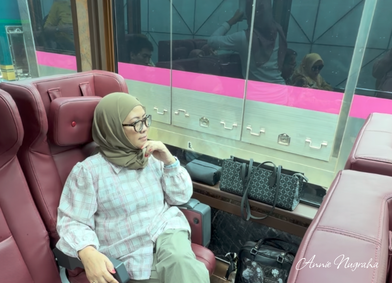 Menjajal Kereta Api Panoramic Papandayan, Benarkah Seasyik yang Direferensikan Publik?